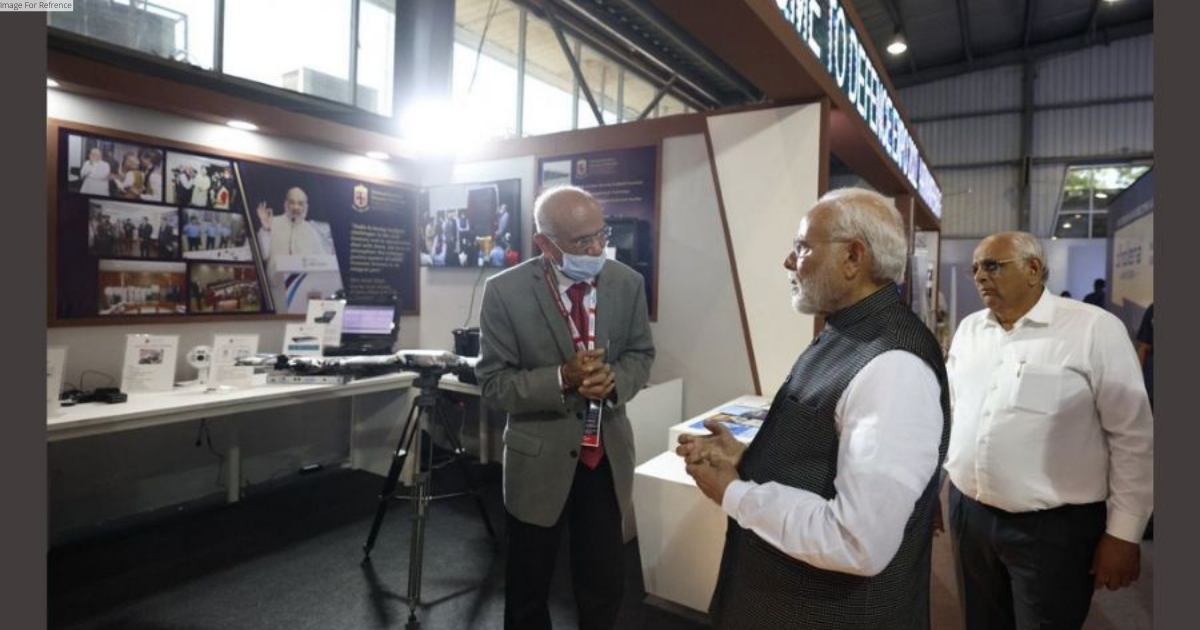 PM visited NFSU stall at DefExpo 22, Dr.J.M.Vyas, Vice Chancellor –NFSU, briefed him regarding various defence products